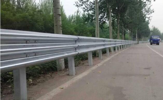 孝感公路护栏防撞等级概想和尺度