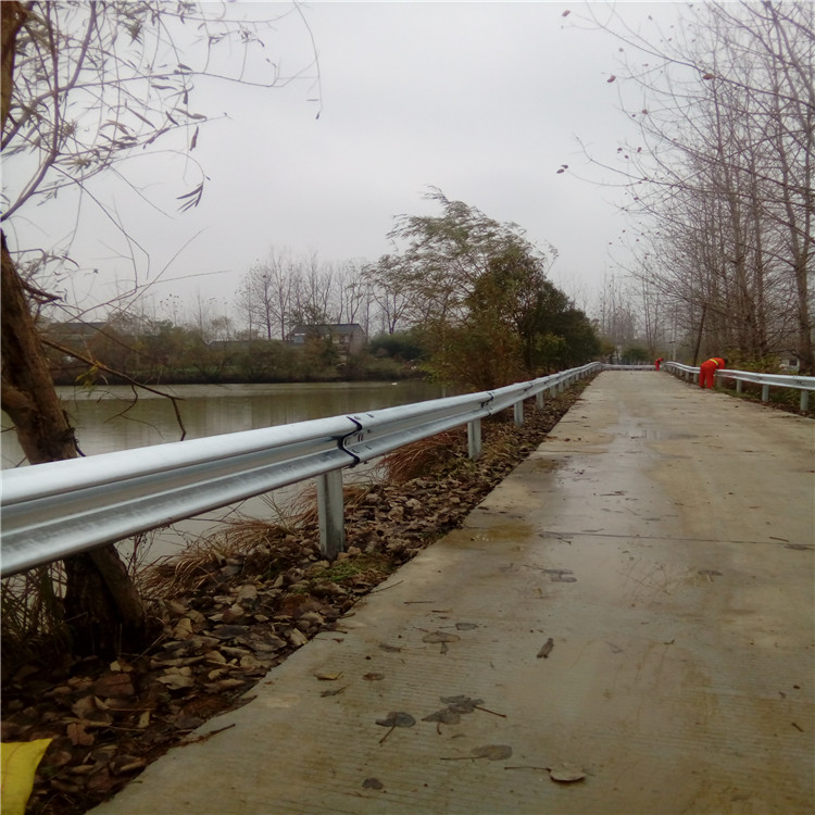 浙江公路护栏几多钱一米？