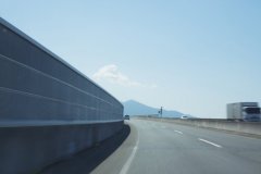 公路声樊篱哪家比力好？